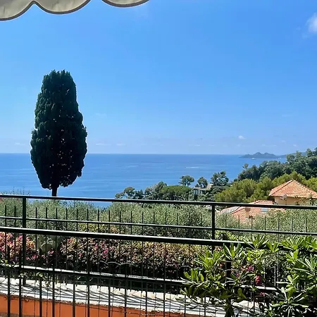 Le Lantane House Holiday home *