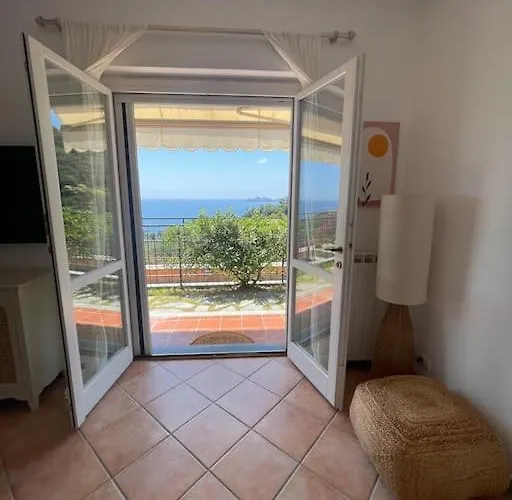 Prázdninový dům Le Lantane House *
